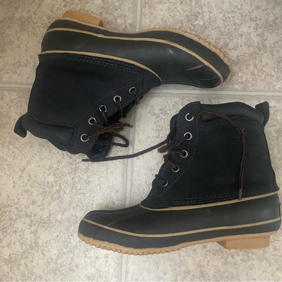 Weastern Chief brown and beige men steel shank winter rain boots. Size 8. Used. - Picture 3 of 12